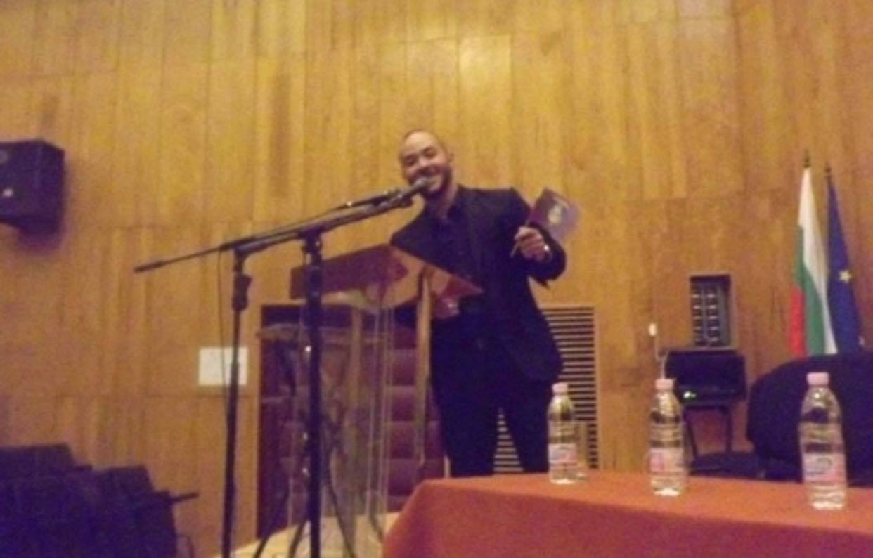 Основател на abonamenta™