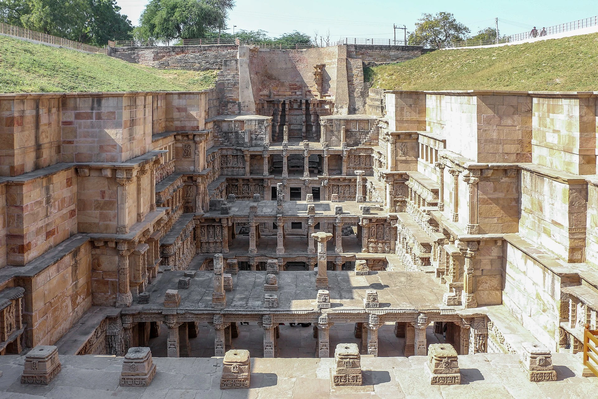 978-25-ноември-2026-patan-17775394602514.jpg
