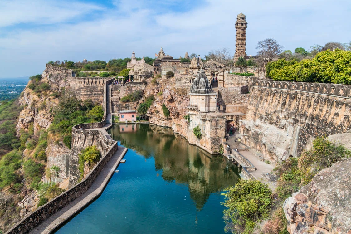 978-27-ноември-2026-chittaurgarh-fort-17775394785648.jpeg
