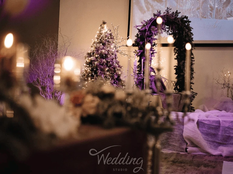 Сватбена декорация в лилаво Сватбена агенция Алегрия