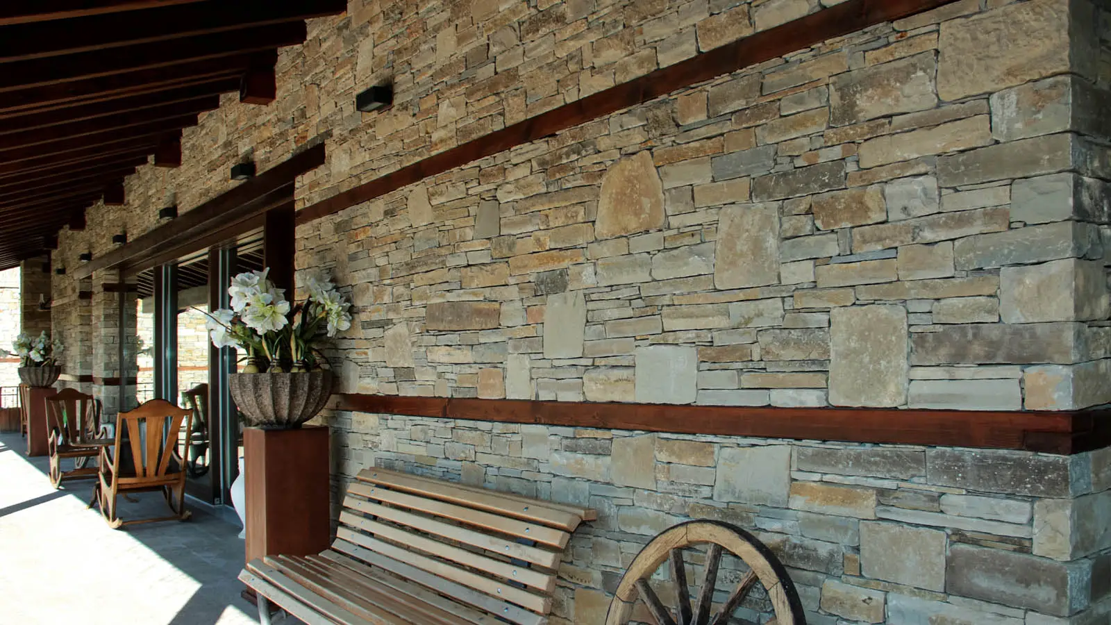 Каменна зидария, облоцовка, настилки, декорация за интериор и екстериор каменна облицовка на къща