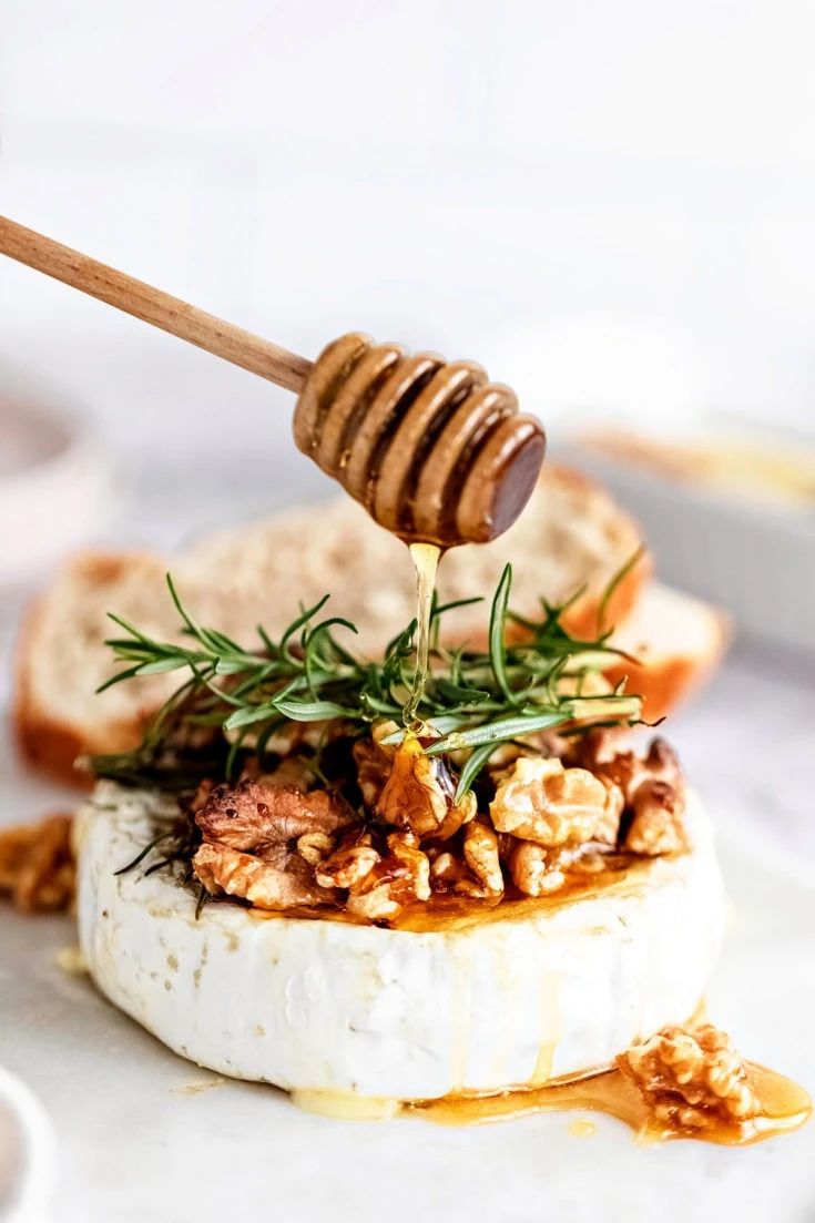585-baked-brie-honey-dipper-pic-735x1103-1-17059498945337.jpg