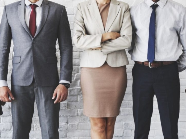 Как да се облечем за бизнес среща?