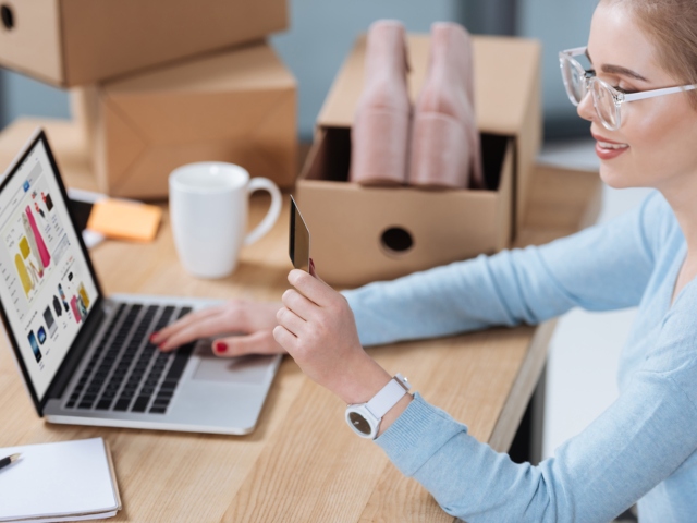 Четворни надници за работа по Коледа и Нова година