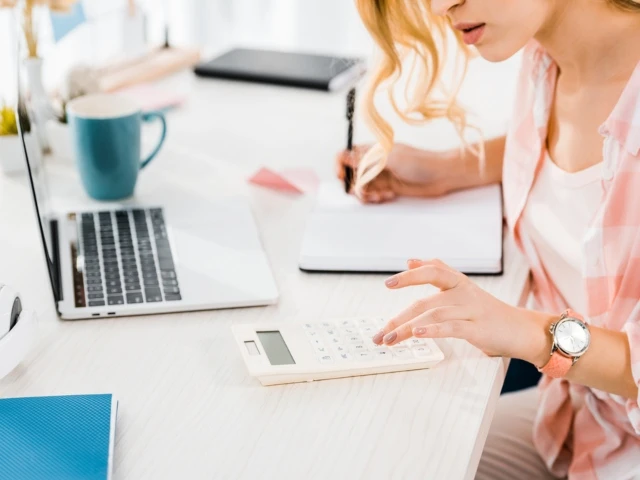 НАП пусна предварително попълнените данъчни декларации