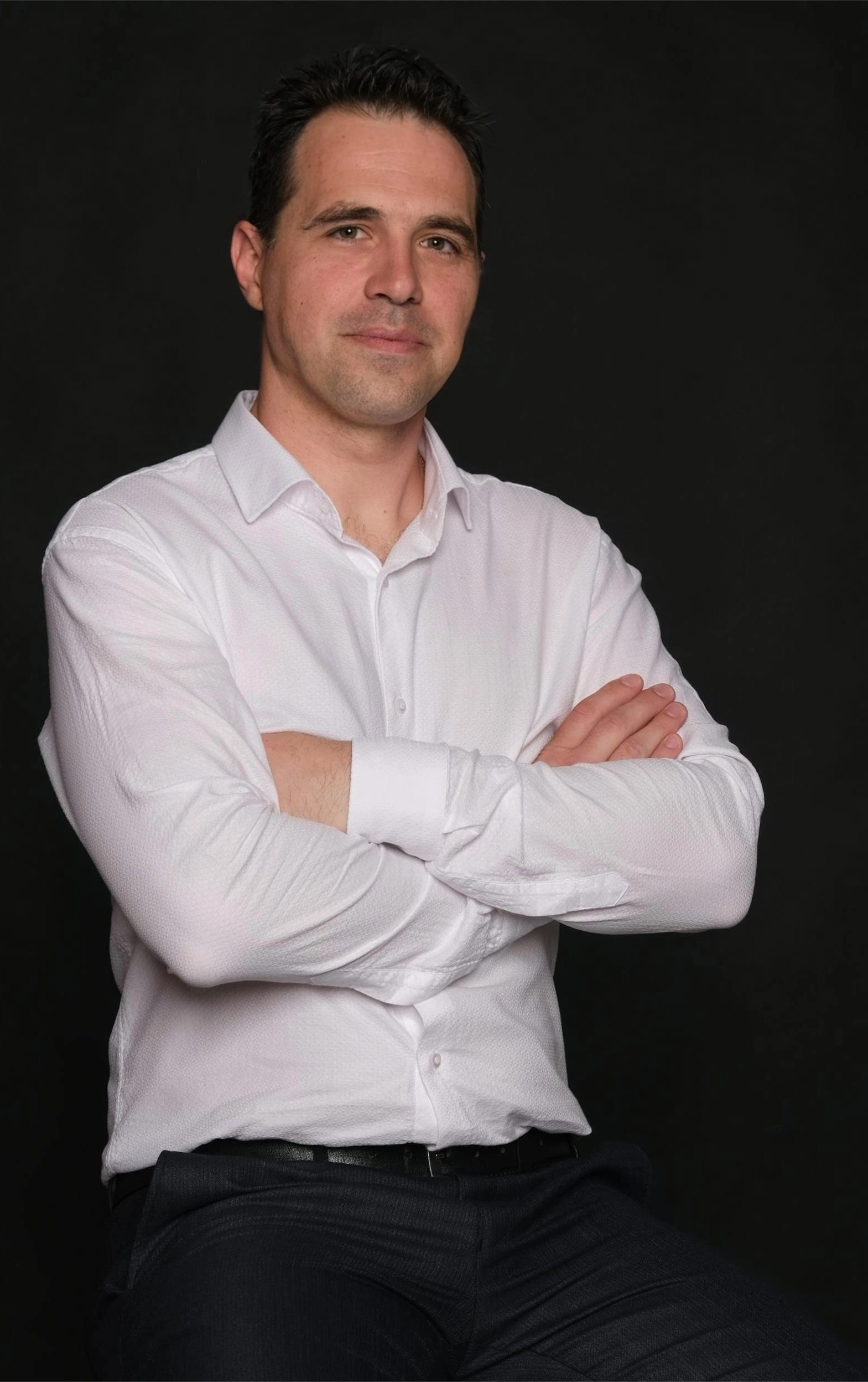 адв. Мартин Зарков 45015692496328-marti-17504373545416.jpg