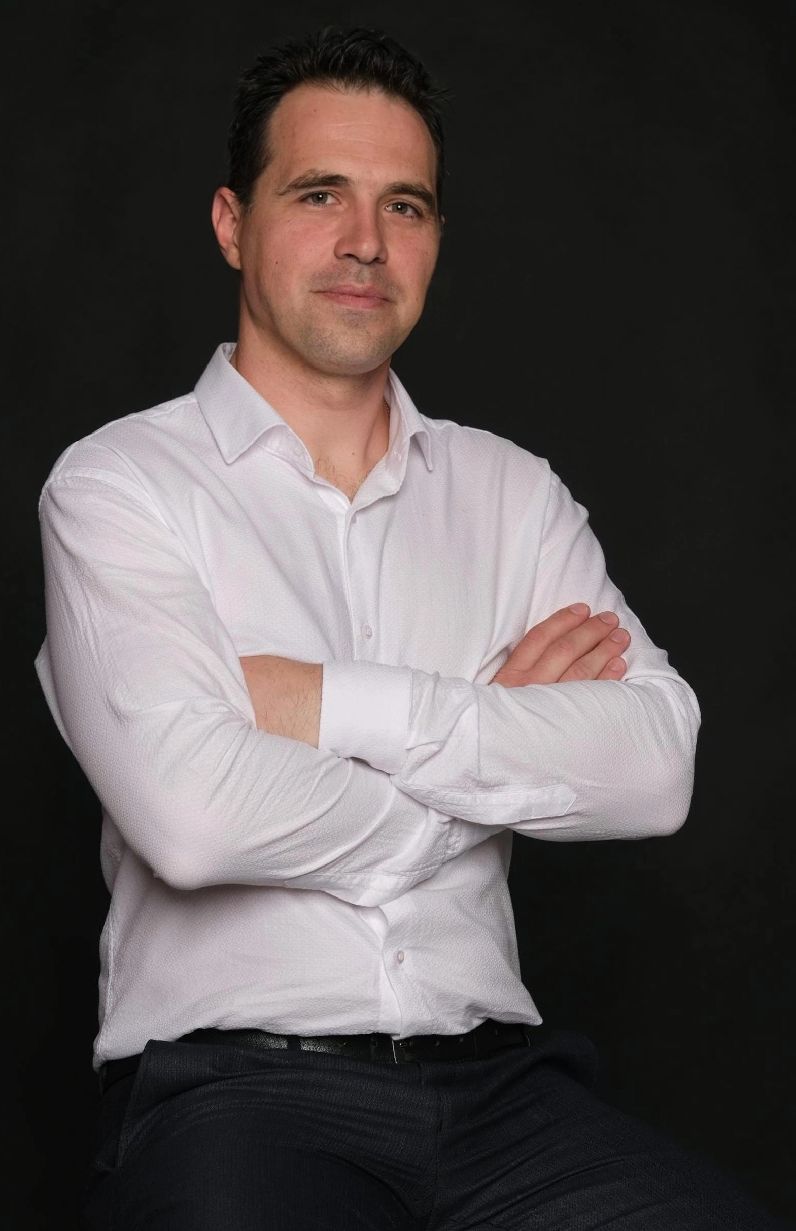 Lawyer Martin Zarev 453015692425328-marti-17504373545416.jpg
