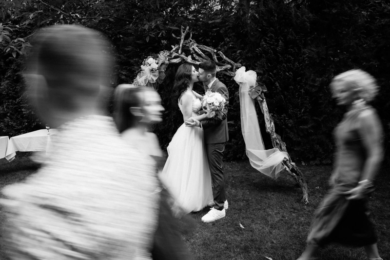 Креативна сватбена снимка Креативна сватбена снимка - Бето Бахов Студио