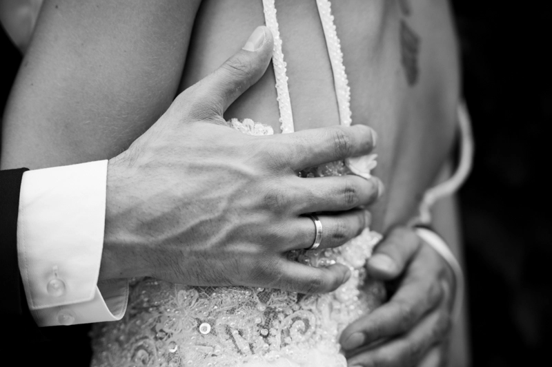 Емоционална сватбена фотосесия в България Емоционална сватбена фотосесия в България - Бето Бахов фотограф