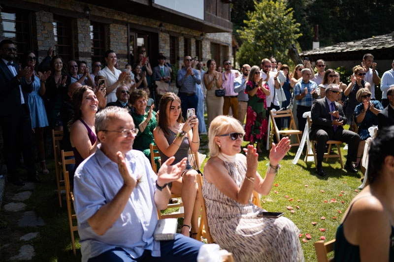 Фотосесия на гости на сватба в Лещен Фотосесия на гости на сватба в Лещен - Бето Бахов фотограф