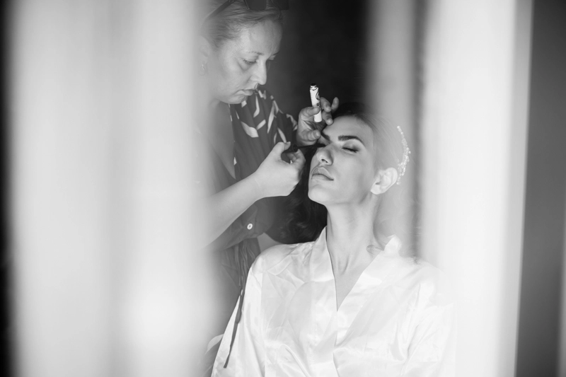 Грим за булка Грим за булка - сватбена фотография