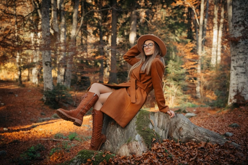 Есенна фотосесия в гората Есенна фотосесия в гората - Портретен фотограф