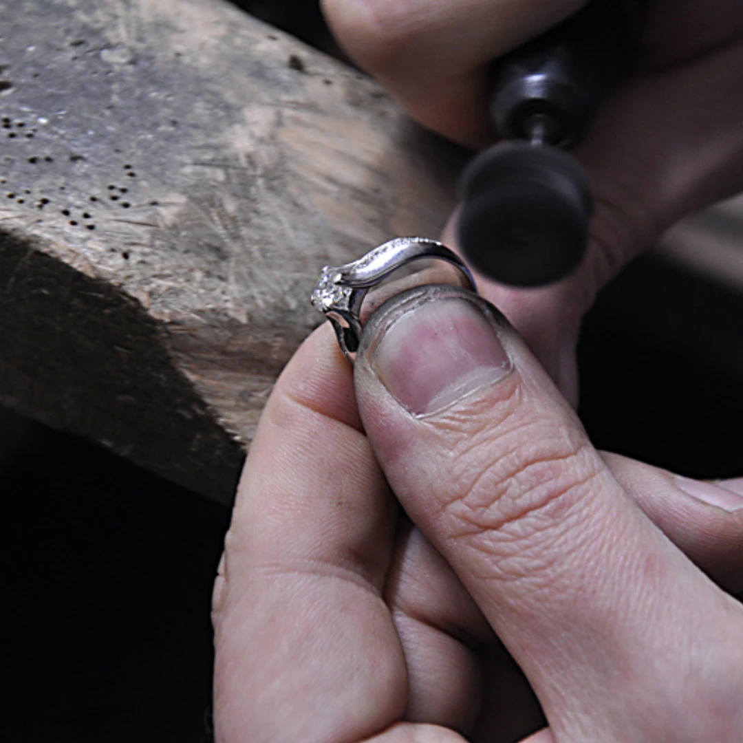 поправка на бижута София