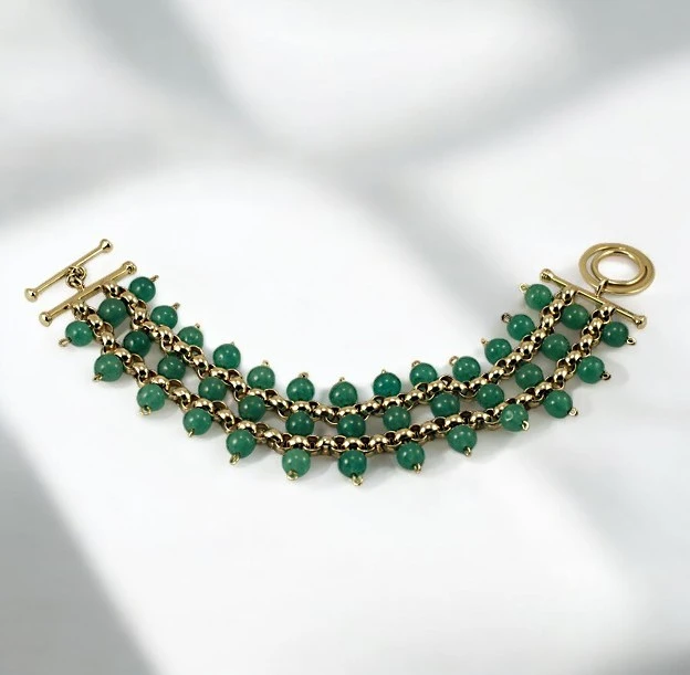 Дамска гривна от 14 карата жълто злато с двойна верижка от зелени мъниста от жадеит, по поръчка София