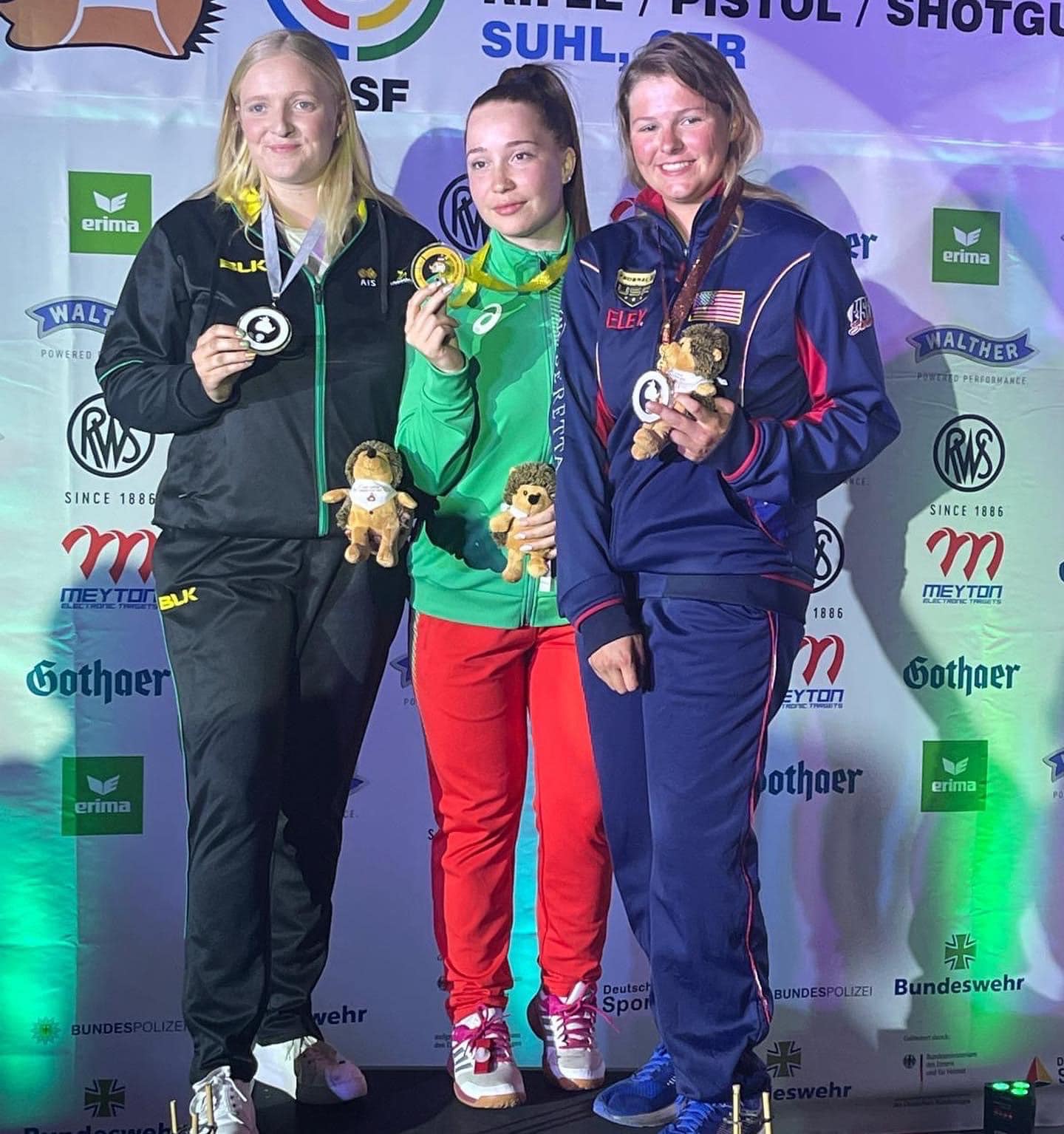 Златен медал на Световната купа за младежи в Зул за Селин Али