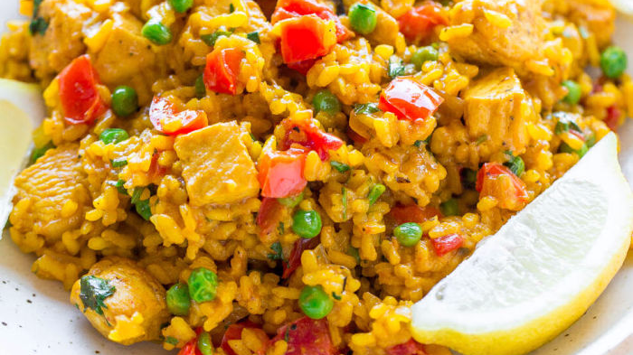 1345-chickenpaella-10-700x700.jpg