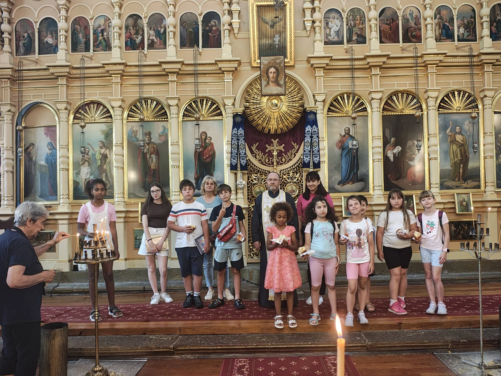 Билки и вяра на традиционния празник