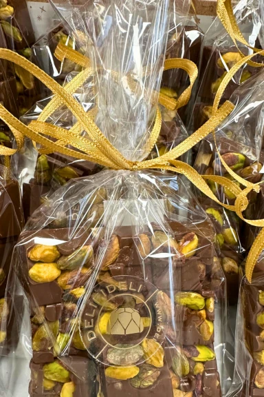 566-milk-choco-pistachio-1758973362743.png