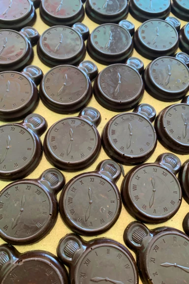 566-single-clock-17589733802333.png