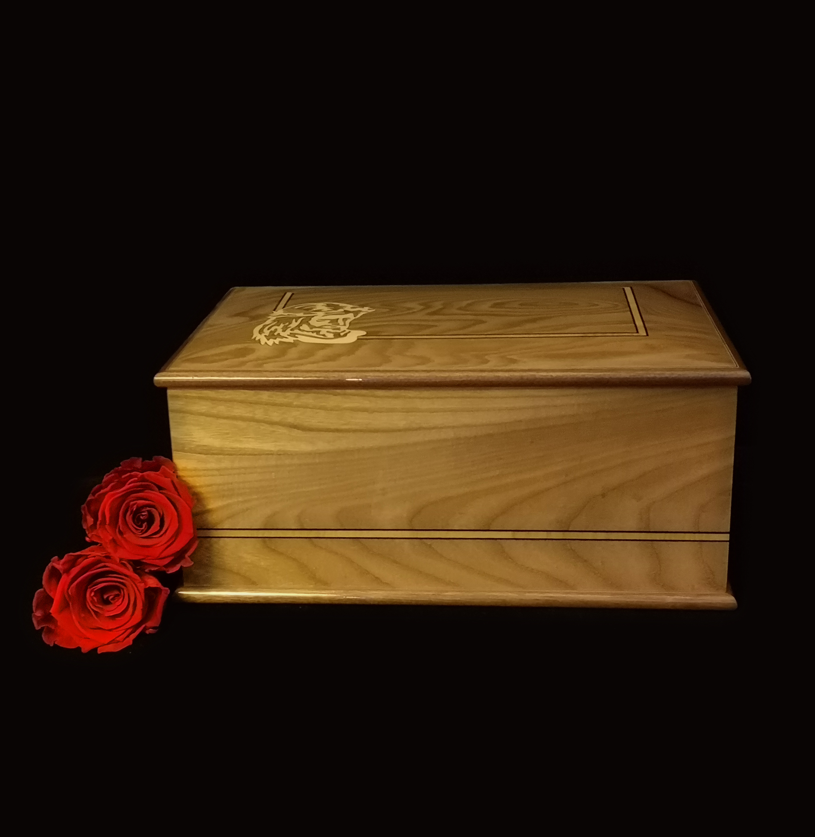 1492-urn5.jpg