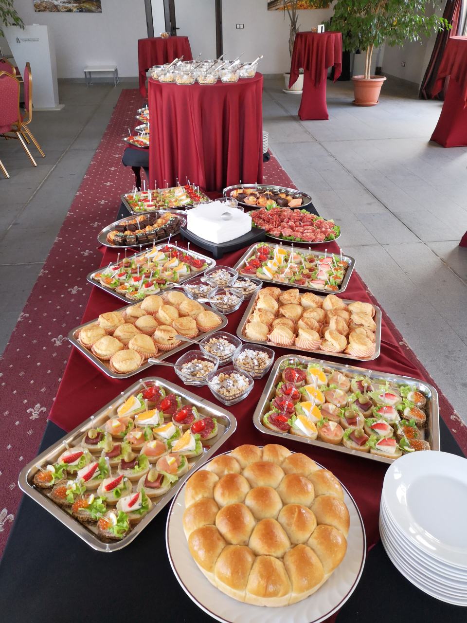 1746-catering1.jpg