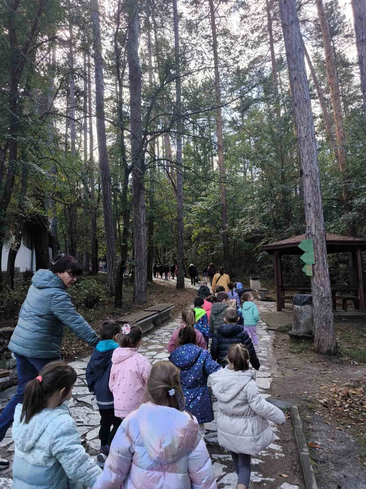 1354-55914413012537265365585226649194671763878832n-17815133004685.jpg