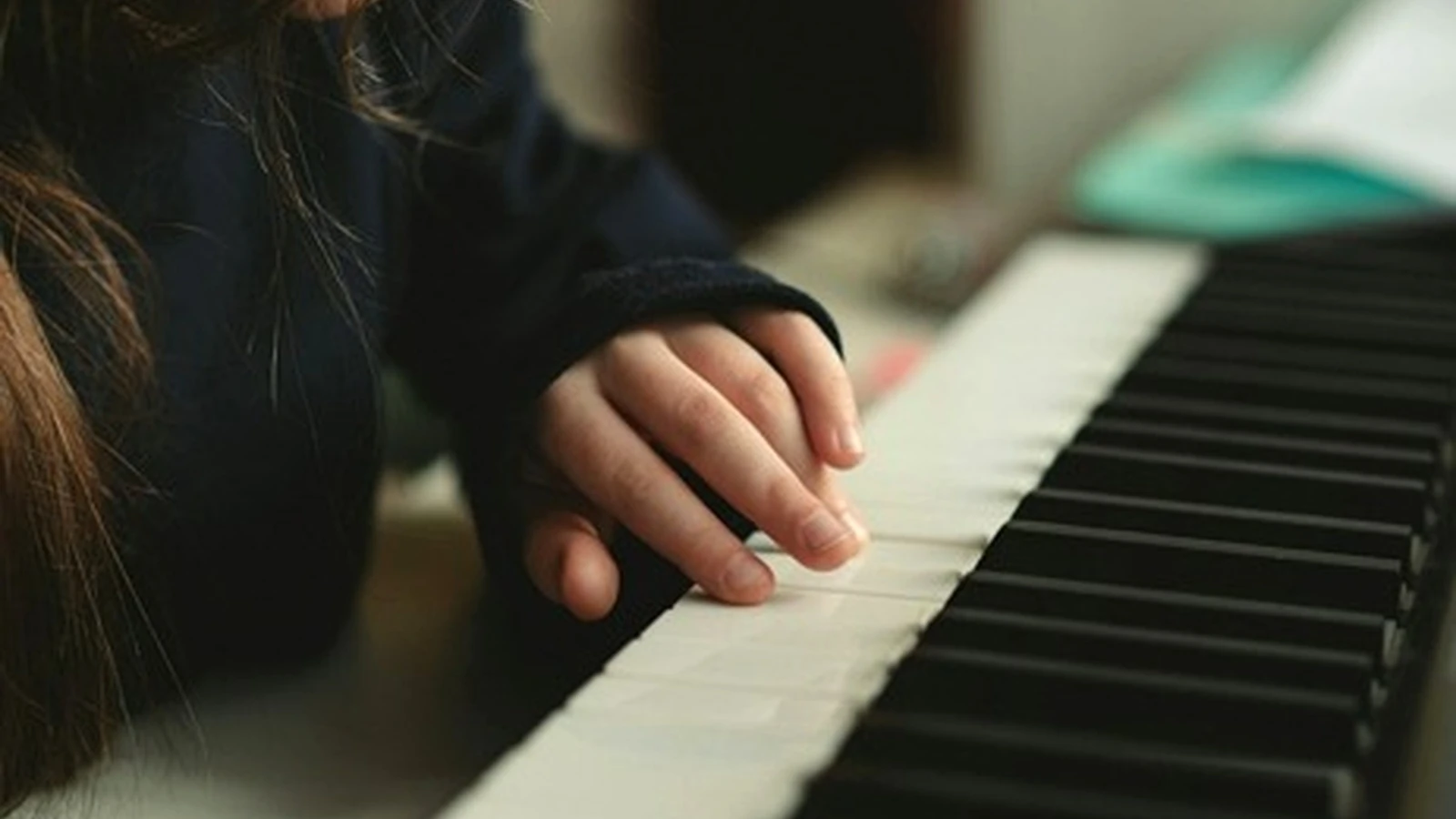 Музиката е езикът, на който говори душата.