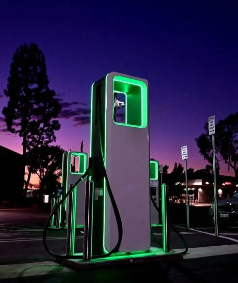 1430491585281-electric-vehicle-charging-station-17700396407181.jpg