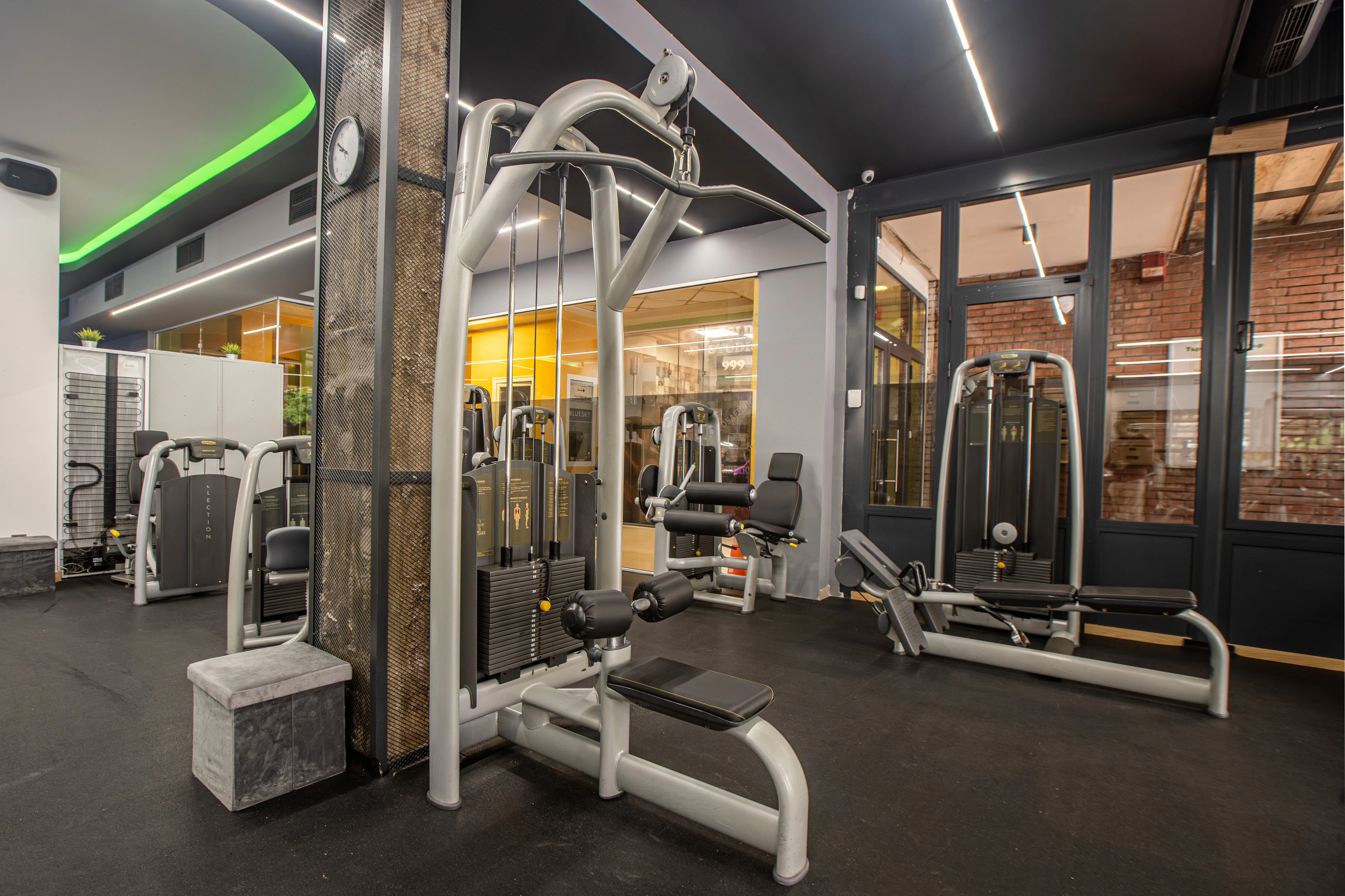 140-energyfitnessbanishora0030-17183635650682.jpg
