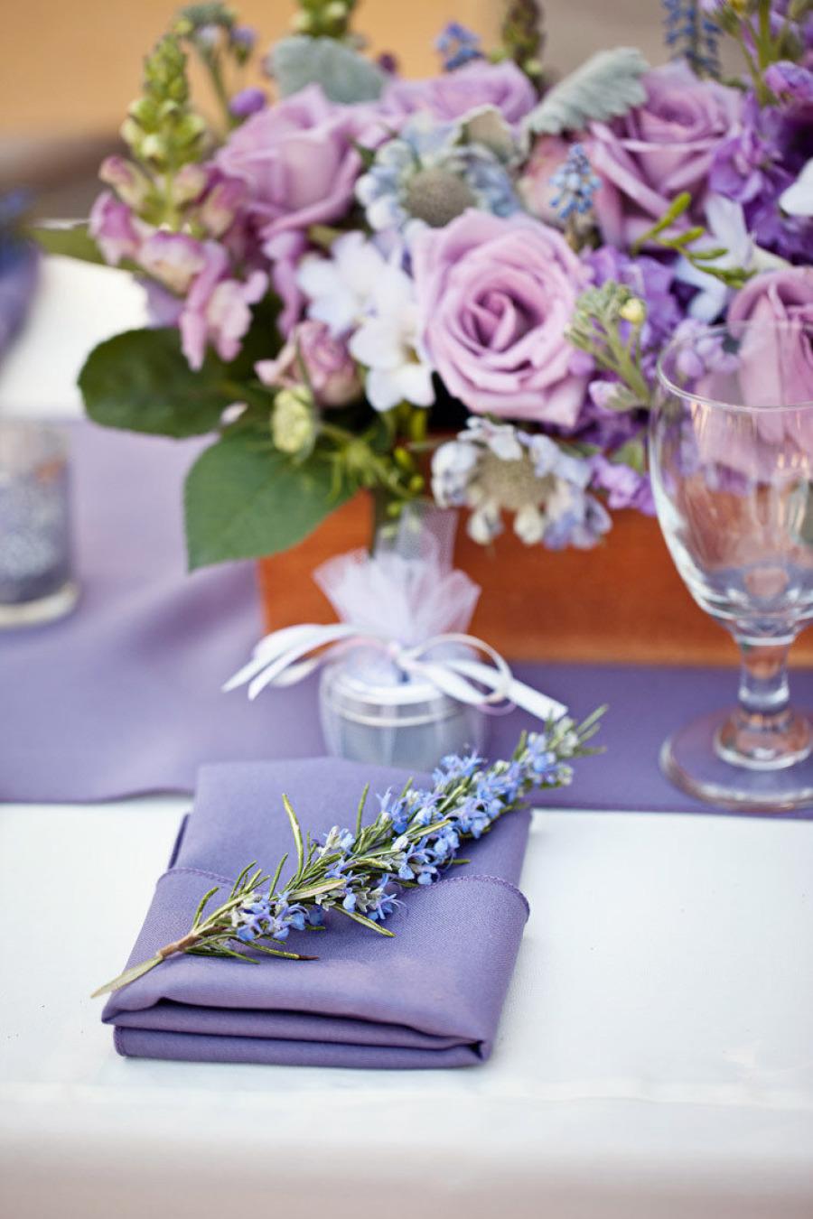 286-stunning-wedding-centerpiece-ideas-with-chic-purple-hue-814-int.jpg