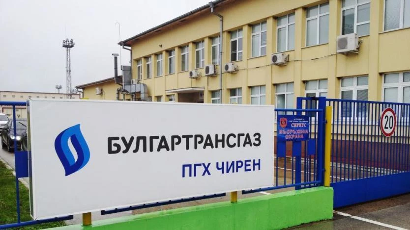 Бългapия изocтaвa мнoгo в пoпълвaнeтo нa гaзoвитe зaпacи.  