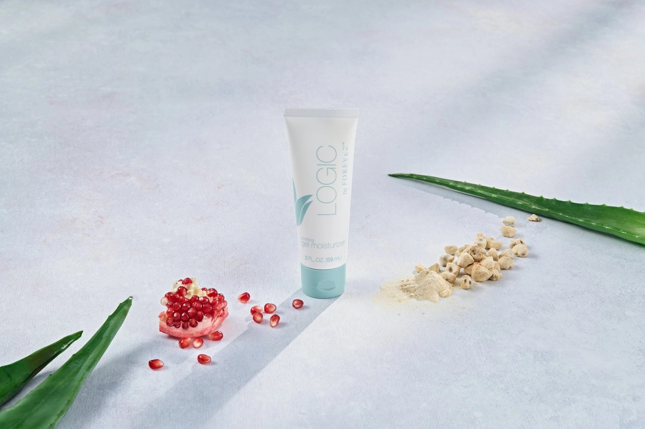 4663-logic-moisturizer-stylised-1-us2025-17461938255457.jpg