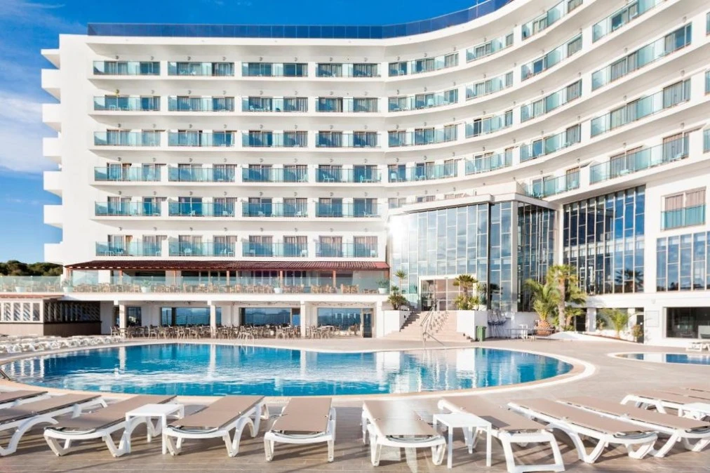 2371-bighotel-11178332242612255-17840023153586.jpg