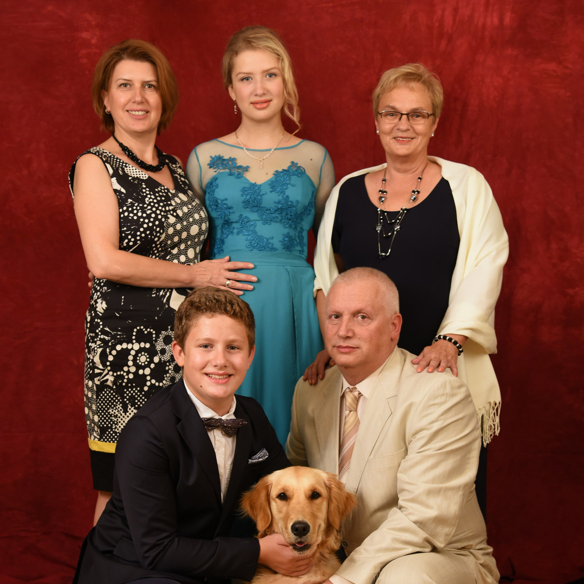 100-family1-16391419676897.jpg