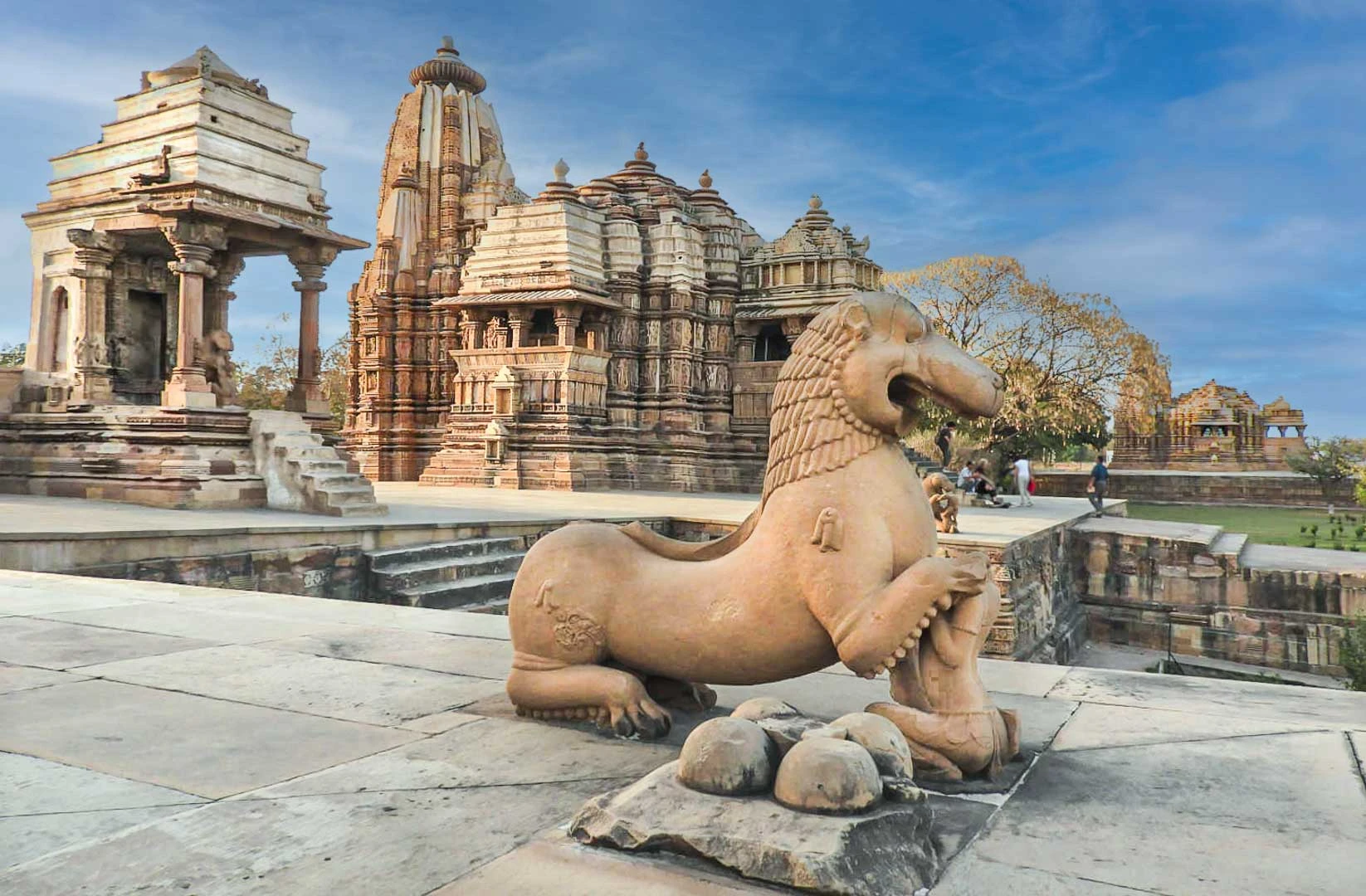 470-india-khajuraho-grounds-1-17744459506562.jpg