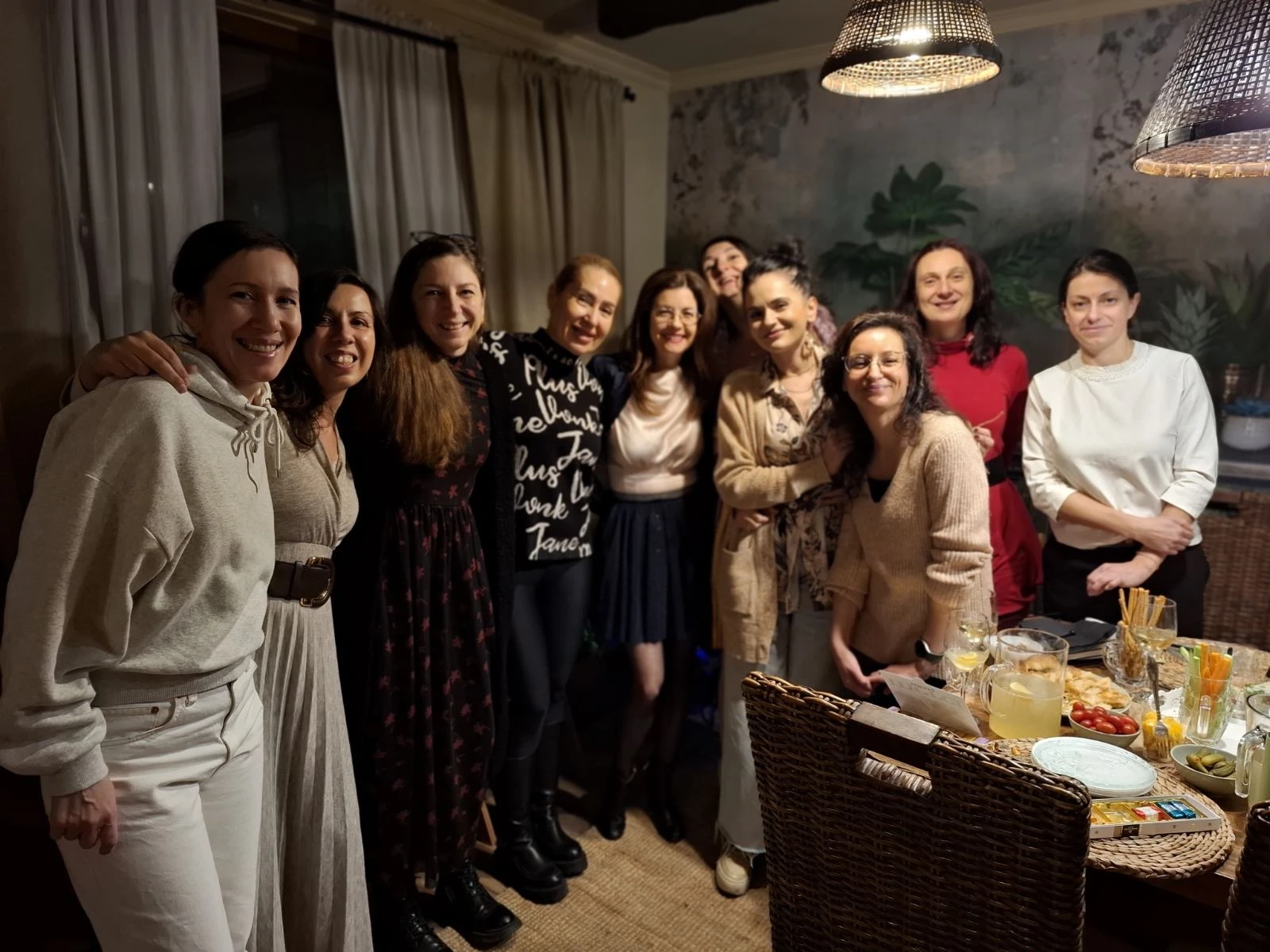 Женска енергия, споделяне и новите събирания в gosti