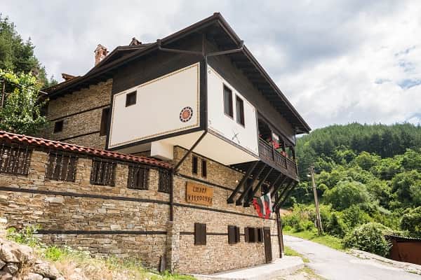 63-традиционна-българска-къща-стара-македония.jpg