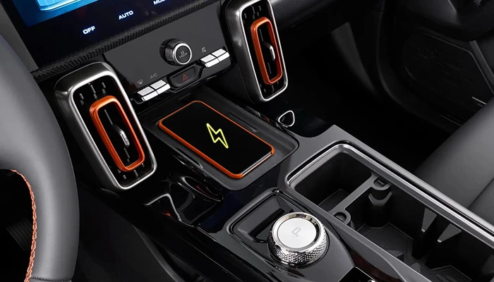 3026-haval-dargo-wireless-charger-2-17584037593778.jpg