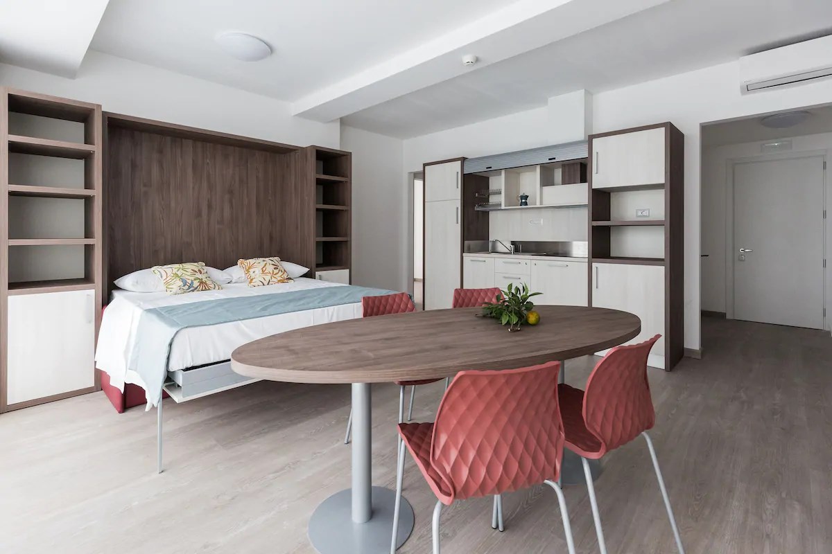 ILLUMINARTE INTERNI с персонализирани компактни кухни за максимално удобство  (copy)