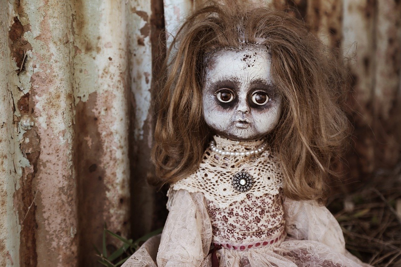 Една необикновена колекция от кукли, която обитава собствен остров