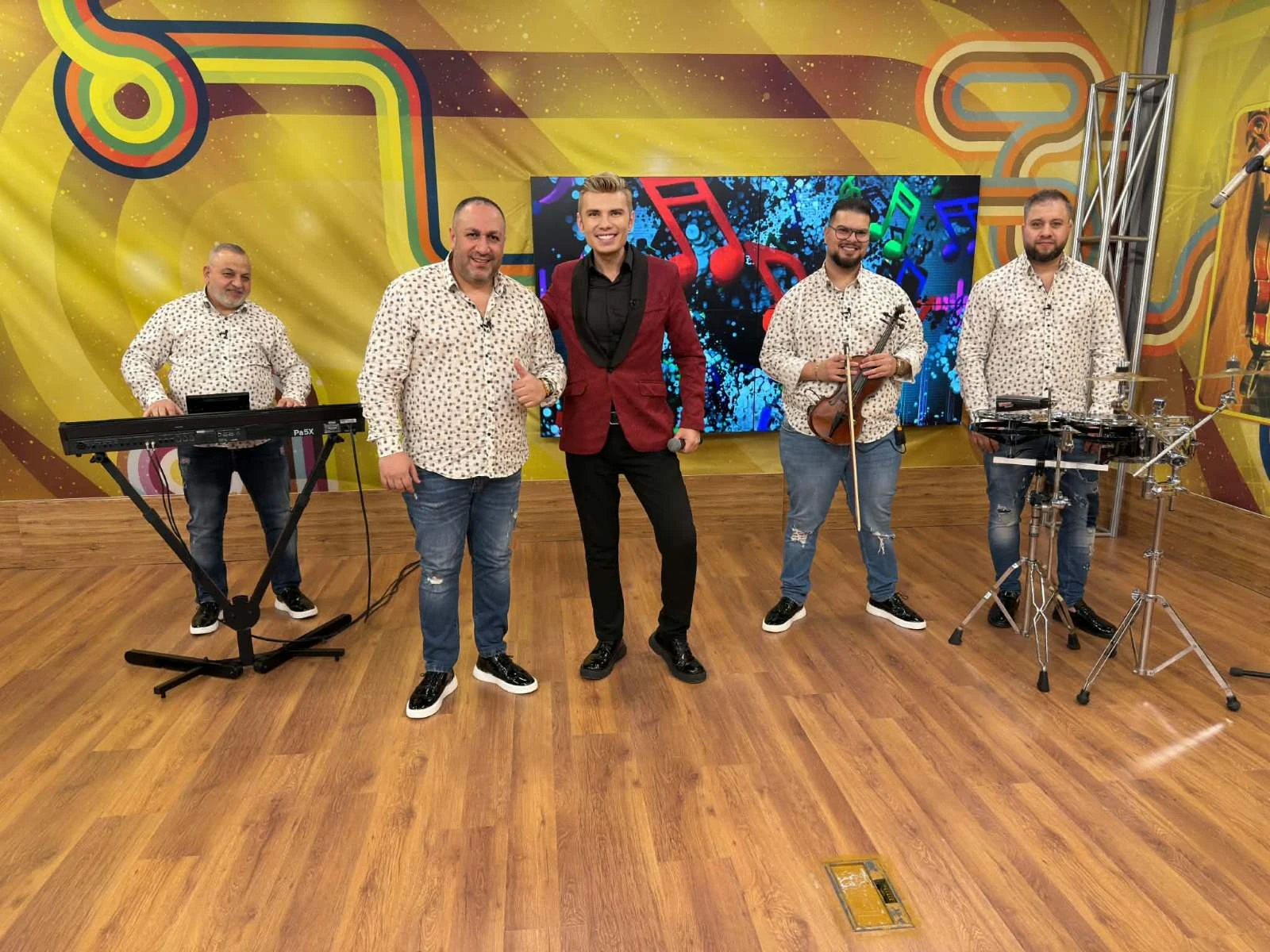 Грандиозна музикална вечер в ефира: Стефчо Бенд и Владислав Славов създават празник във „Вечните песни на България“