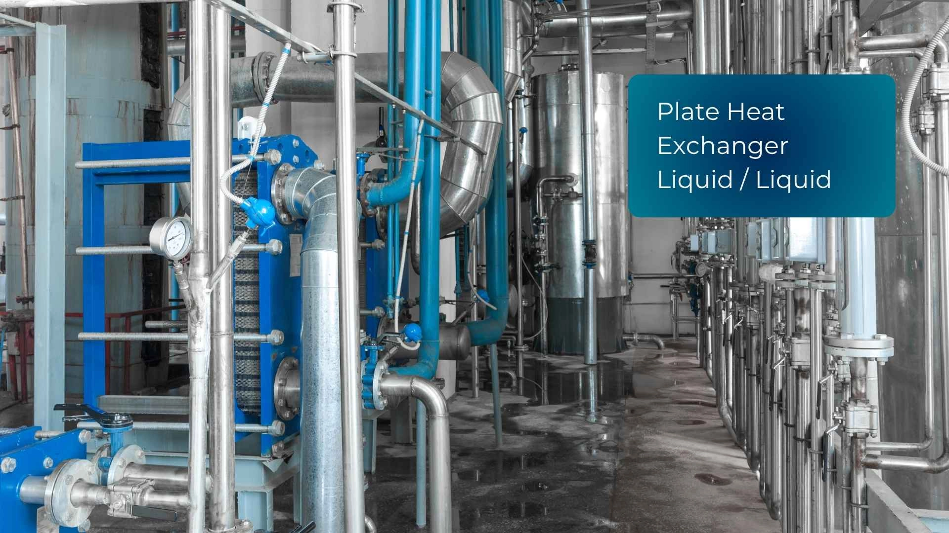 Industrial installation with liquid/liquid plate heat exchangers
