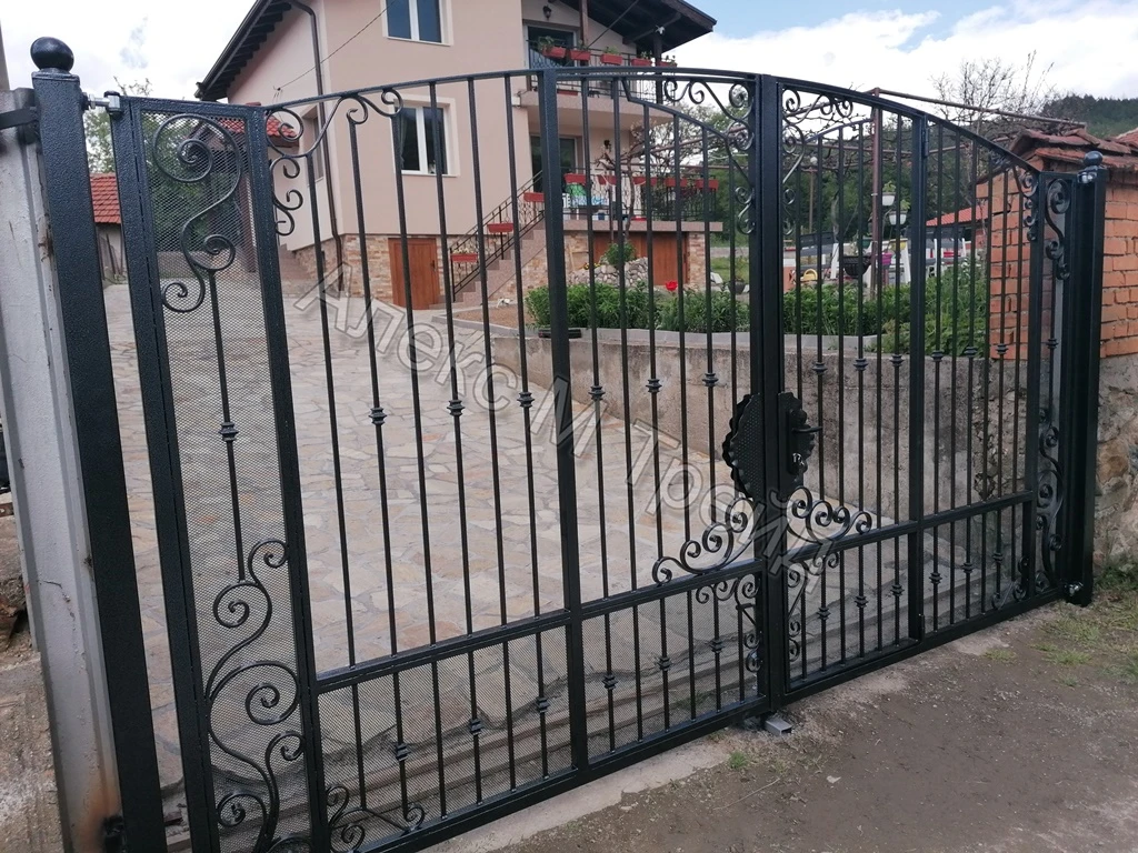 врата отковано желязо дворни врати от ковано желязо