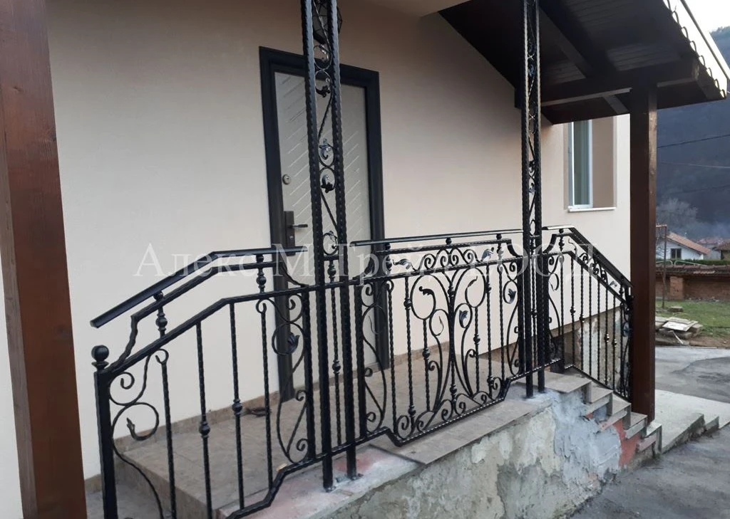 парапети от ковано желязо метални парапети