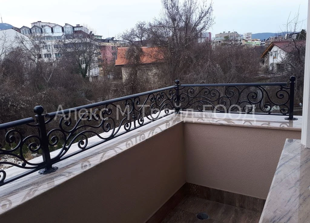 метални парапети парапети