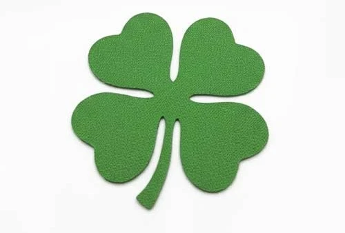 гравиране на дънков плат, рязане на памучни платове, филц, коприна, полиестер и синтетични платове