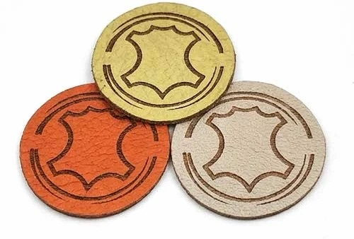 Лазерно рязане и гравиране на кожа