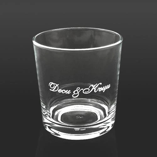 Лазерно гравиране на стъклени чаши