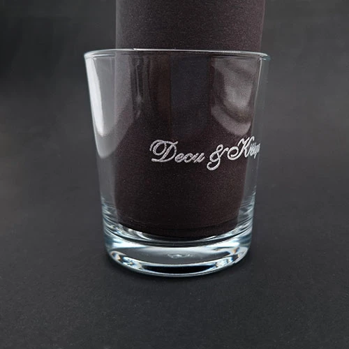 Лазерно гравиране на стъклени чаши