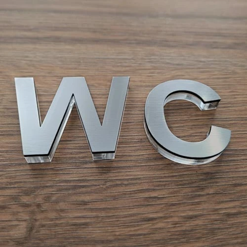 Надпис WC за тоалетна